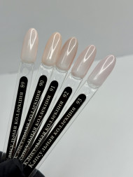 KLIO  Гель-лак  Капсульная  коллекция  8мл  №93  Нюд